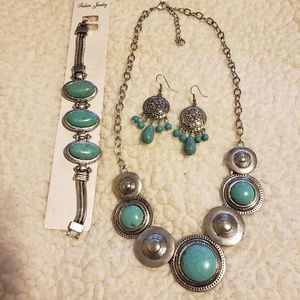 A new turquoise jewelry set